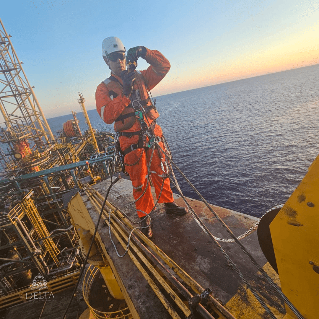 Teste de carga em guindastes e guinchos